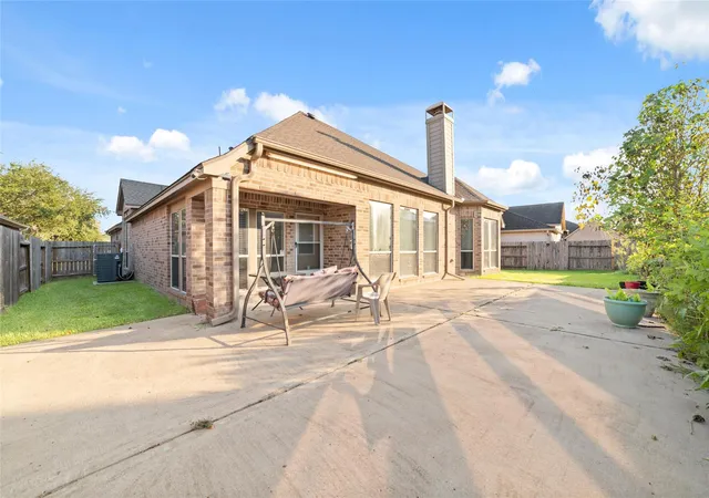 Photo 4 of Single family home for sale at 9815 Ryans Park Ln, Houston, TX 77089 | MLS# 45832128 | Listing updated on 2026-09-21