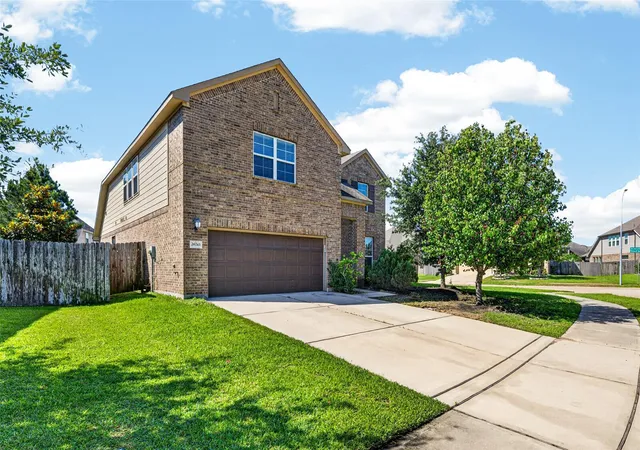 Photo 3 of Single family home for sale at 26743 Elrington Pointe Ln, Katy, TX 77494 | MLS# 14635036 | Listing updated on 2026-09-13