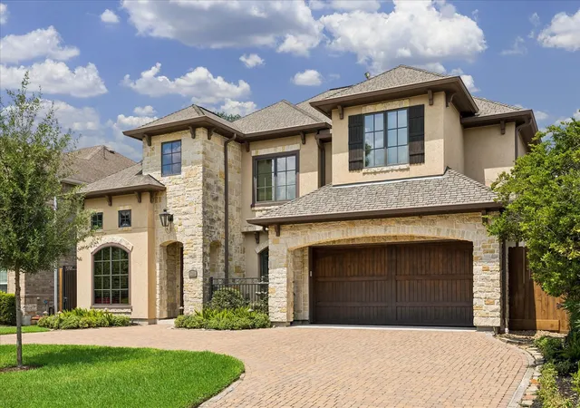 Photo 1 of Sale Pending at 6014 Rose St, Houston, TX 77007 | MLS# 12252035 | Listing updated on 2026-09-11