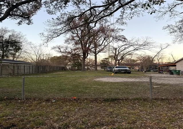 Photo 3 of Land for sale at 8135 Laura Koppe Rd, Houston, TX 77028 | MLS# 61259961 | Listing updated on 2026-09-10