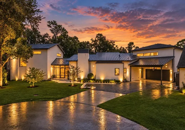 Photo 1 of Sale Pending at 12427 Pebblebrook Dr, Houston, TX 77024 | MLS# 94428581 | Listing updated on 2026-09-25