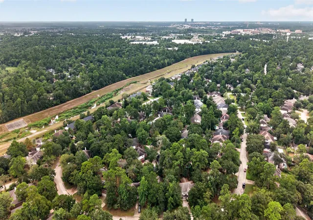 Photo 41 of Single family home for sale at 30 Murmuring Crk Pl, Conroe, TX 77385 | MLS# 26553207 | Listing updated on 2026-09-08