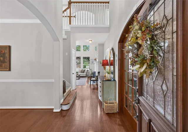 Photo 3 of Single family home for sale at 30 Murmuring Crk Pl, Conroe, TX 77385 | MLS# 26553207 | Listing updated on 2026-09-08
