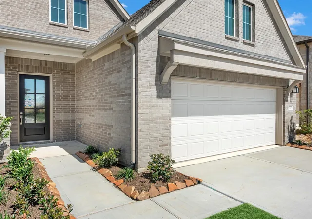 Photo 2 of Single family home for sale at 30906 Newcomb Landing Ln, Waller, TX 77484 | MLS# 82916130 | Listing updated on 2026-09-23