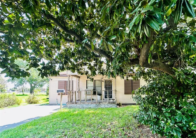 Photo 1 of Single family home for sale at 1217 4th Avenue S, Texas City, TX 77590 | MLS# 9802732 | Listing updated on 2026-09-05