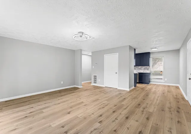 Photo 4 of Sale Pending at 12206 Flushing Meadows Dr, Houston, TX 77089 | MLS# 30358169 | Listing updated on 2026-09-21