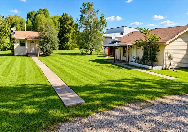 Photo 1 of Single family home for sale at 13632 Montgomery Rd, Santa Fe, TX 77510 | MLS# 10907535 | Listing updated on 2026-10-05