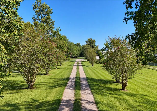 Photo 2 of Single family home for sale at 13632 Montgomery Rd, Santa Fe, TX 77510 | MLS# 10907535 | Listing updated on 2026-10-05