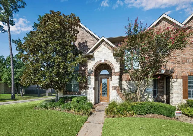 Townhouse for sale at 16003 Powder Springs Ln, Houston, TX 77070 | MLS# 9692603