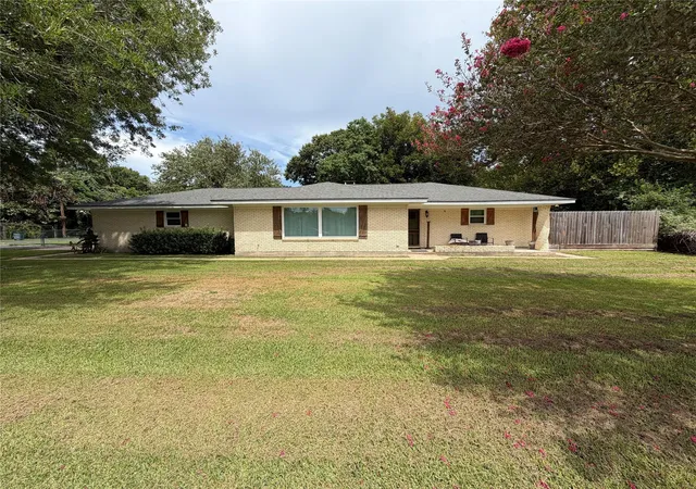 Photo 1 of Single family home for sale at 2004 9th Street, High Island, TX 77623 | MLS# 30461523 | Listing updated on 2026-09-15