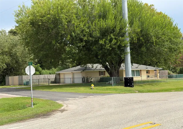 Photo 2 of Single family home for sale at 2004 9th Street, High Island, TX 77623 | MLS# 30461523 | Listing updated on 2026-09-15