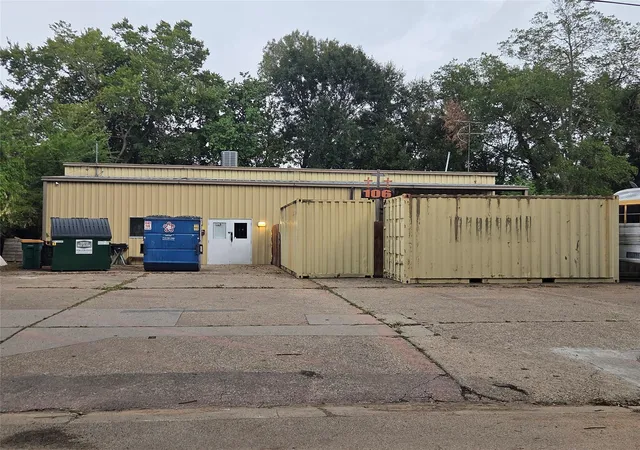 Photo 3 of Land for sale at 107 S San Jacinto St, Conroe, TX 77301 | MLS# 36889636 | Listing updated on 2026-09-09