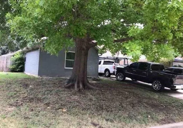 Photo 2 of Single family home for sale at 109 Hardin Dr, Arlington, TX 76018 | MLS# 35111022 | Listing updated on 2026-09-11