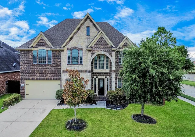 Single family home for sale at 26314 Walker Mist Ln, Katy, TX 77494 | MLS# 12405203