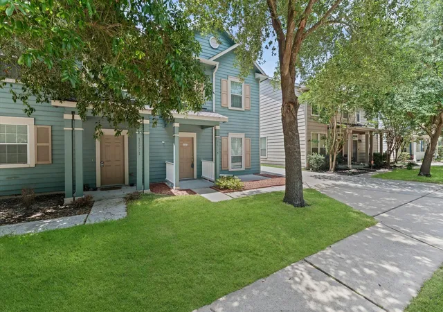 Photo 2 of Townhouse for sale at 16775 Mammoth Springs Dr, Houston, TX 77095 | MLS# 12762076 | Listing updated on 2026-09-14