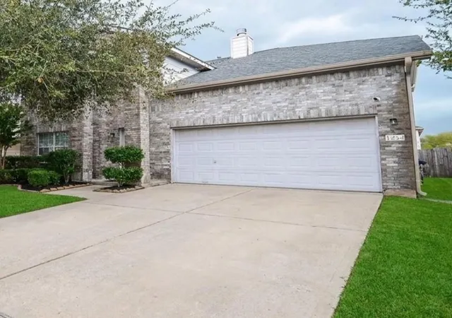 Photo 3 of Single family home for sale at 1254 Beaufort Sea Dr, Houston, TX 77067 | MLS# 15337806 | Listing updated on 2026-10-04