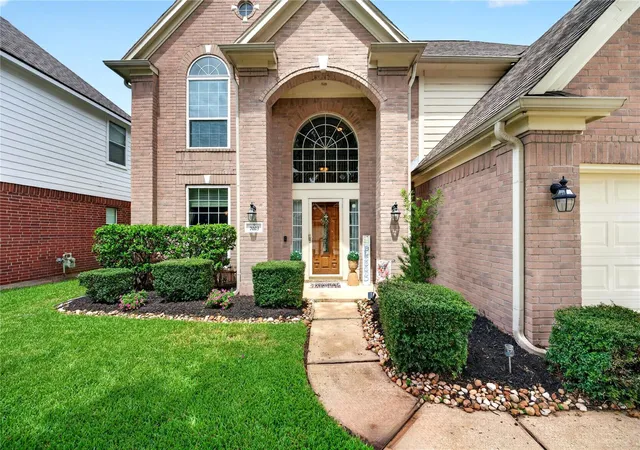 Photo 3 of Single family home for sale at 7023 Kemper Dr, Pasadena, TX 77505 | MLS# 29790233 | Listing updated on 2026-09-09
