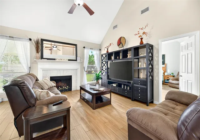 Photo 3 of Single family home for sale at 7023 Kemper Dr, Pasadena, TX 77505 | MLS# 29790233 | Listing updated on 2026-09-09