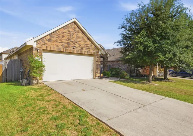 Photo 2 of Single family home for sale at 8338 Broadleaf Ave, Baytown, TX 77521 | MLS# 63098379 | Listing updated on 2026-10-05