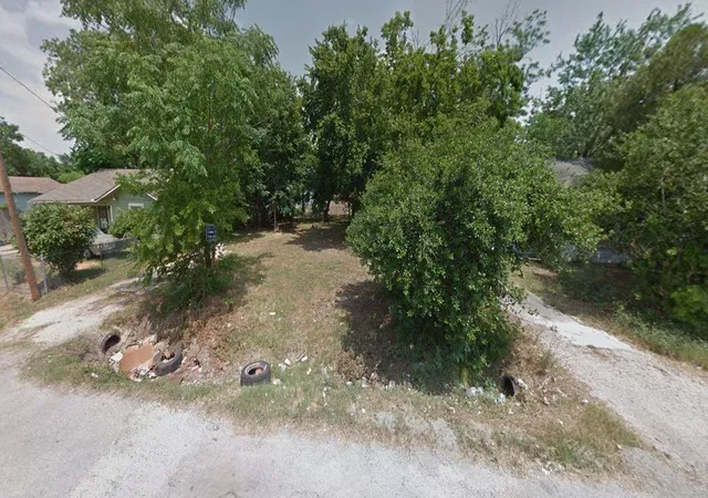 Photo 1 of Land for sale at 2918 Staples St, Houston, TX 77026 | MLS# 84723709 | Listing updated on 2026-09-14