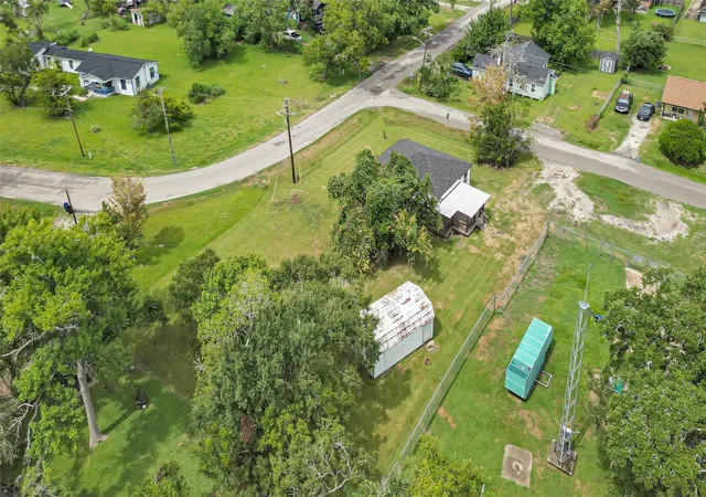 Photo 3 of Single family home for sale at 839 Yaupon St, Clute, TX 77531 | MLS# 65069176 | Listing updated on 2026-10-04