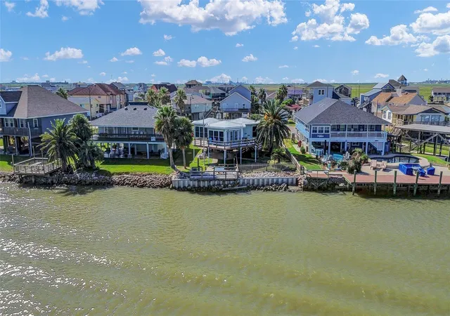 Photo 2 of Single family home for sale at 83 Dolphin Ln, Freeport, TX 77541 | MLS# 49498945 | Listing updated on 2026-10-03