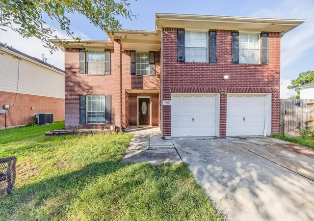 Photo 2 of Single family home for sale at 5906 Logancrest Ln, Houston, TX 77086 | MLS# 18377626 | Listing updated on 2026-09-19