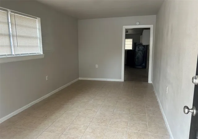 Photo 2 of Multi family home for sale at 3333 Linn St, Houston, TX 77026 | MLS# 91915851 | Listing updated on 2026-09-23