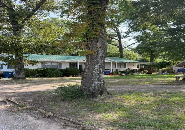 Photo 4 of Single family home for sale at 17162 Highway 105 E, Conroe, TX 77306 | MLS# 47270552 | Listing updated on 2026-09-01
