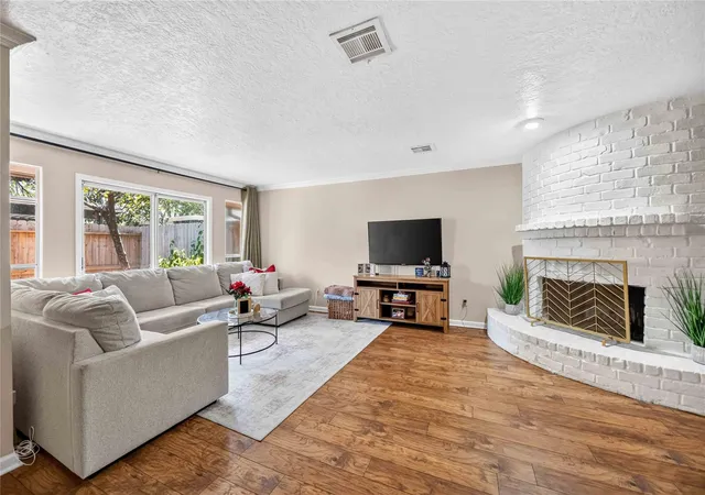 Photo 3 of Townhouse for sale at 7828 Kendalia Dr, Houston, TX 77036 | MLS# 35741185 | Listing updated on 2026-09-05