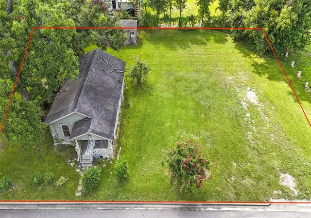 Photo 3 of Land for sale at 1428 E 34th Street, Houston, TX 77022 | MLS# 25470981 | Listing updated on 2026-09-24
