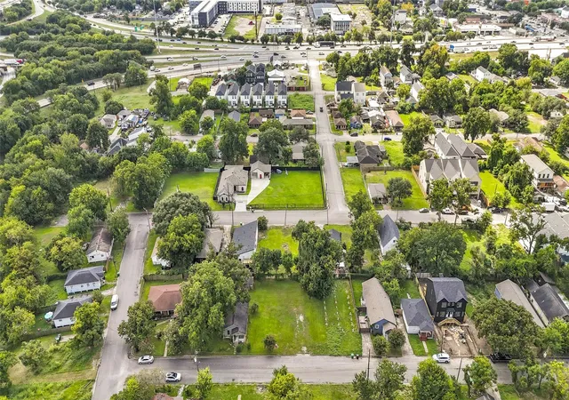 Photo 4 of Land for sale at 1428 E 34th Street, Houston, TX 77022 | MLS# 25470981 | Listing updated on 2026-09-24