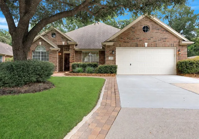 Photo 1 of Single family home for sale at 13502 Anderson Woods Dr, Houston, TX 77070 | MLS# 51121728 | Listing updated on 2026-09-13