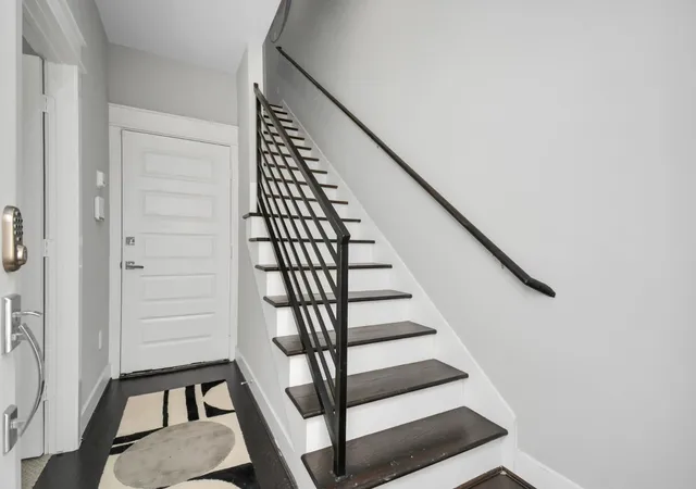 Photo 3 of Single family home for sale at 2114 Engelmohr St #Unit C, Houston, TX 77054 | MLS# 5466464 | Listing updated on 2026-09-23