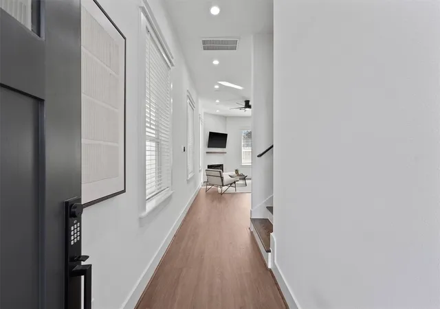 Photo 3 of Single family home for sale at 6128 Endeavor Hts Rd, Houston, TX 77091 | MLS# 59674424 | Listing updated on 2026-09-19