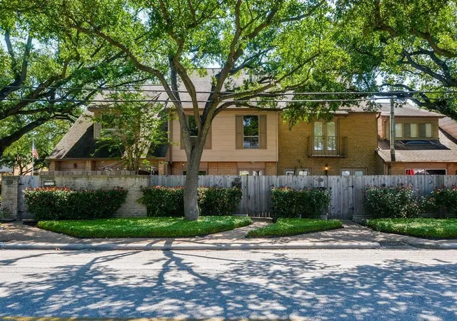 Photo 1 of Townhouse for sale at 5830 Langfield Rd #5830, Houston, TX 77092 | MLS# 33704685 | Listing updated on 2026-09-03
