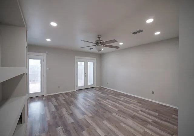 Photo 4 of Townhouse for sale at 5830 Langfield Rd #5830, Houston, TX 77092 | MLS# 33704685 | Listing updated on 2026-09-03