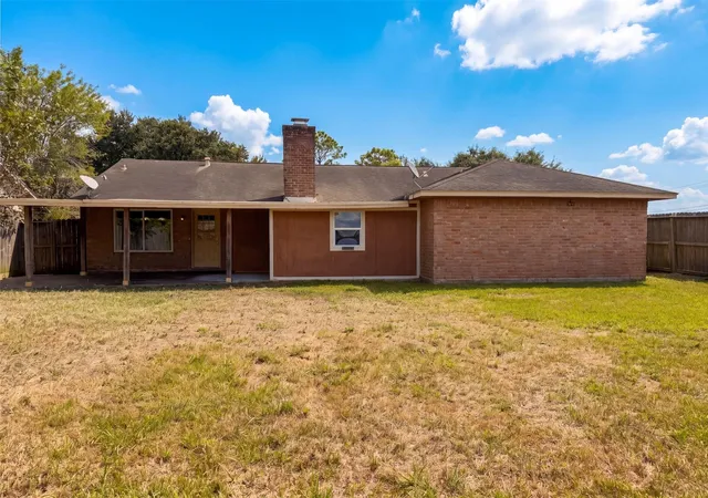 Photo 4 of Single family home for sale at 3206 Brookdale Ct, Deer Park, TX 77536 | MLS# 48025409 | Listing updated on 2026-10-07