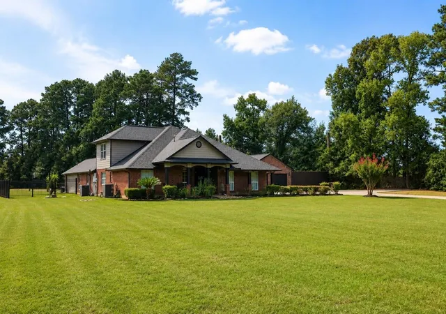 Photo 2 of Single family home for sale at 65 County Rd 2209 N, Cleveland, TX 77327 | MLS# 69024848 | Listing updated on 2026-09-03