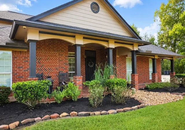 Photo 2 of Single family home for sale at 65 County Rd 2209 N, Cleveland, TX 77327 | MLS# 69024848 | Listing updated on 2026-09-03
