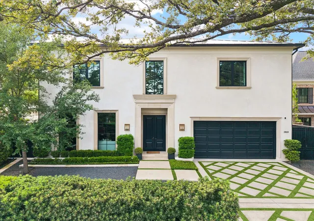 Photo 1 of Single family home for sale at 2810 Westgrove Ln, Houston, TX 77027 | MLS# 34979649 | Listing updated on 2026-09-04