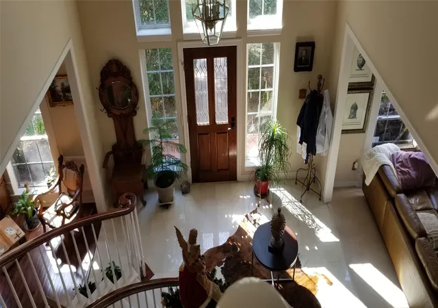 Photo 2 of Single family home for sale at 2021 Lauren Lake Dr, League City, TX 77573 | MLS# 11432731 | Listing updated on 2026-10-13