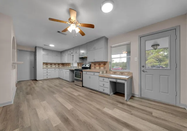 Photo 3 of Single family home for sale at 11412 Lane St, Houston, TX 77029 | MLS# 97970899 | Listing updated on 2026-09-06