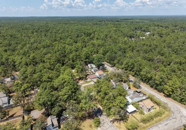 Photo 35 of Single family home for sale at 26608 Quail Ct, Huntsville, TX 77320 | MLS# 47568115 | Listing updated on 2026-09-02