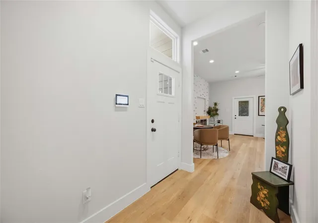 Photo 3 of Single family home for sale at 10610 Ashville Dr, Houston, TX 77051 | MLS# 35966841 | Listing updated on 2026-10-03