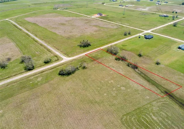 Photo 3 of Land for sale at 350 Colt Trl, Angleton, TX 77515 | MLS# 61585593 | Listing updated on 2026-09-05