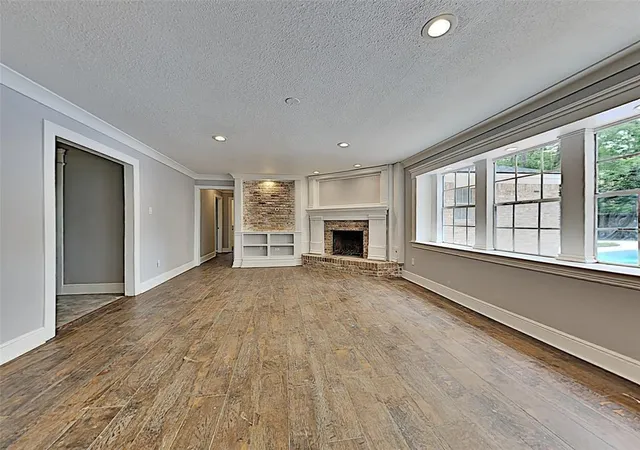 Photo 2 of Single family home for sale at 1102 Baffin Ln, Houston, TX 77090 | MLS# 68867407 | Listing updated on 2026-09-02