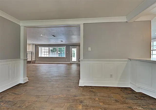 Photo 4 of Single family home for sale at 1102 Baffin Ln, Houston, TX 77090 | MLS# 68867407 | Listing updated on 2026-09-02