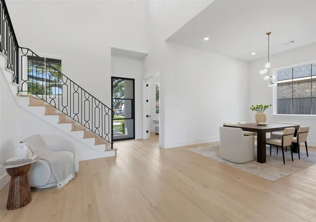 Photo 3 of Single family home for sale at 8021 Turquoise Ln, Houston, TX 77055 | MLS# 4733550 | Listing updated on 2026-10-08
