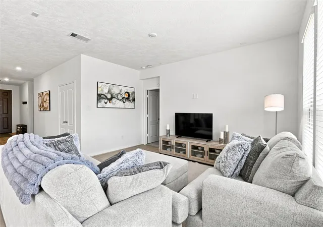 Photo 3 of Sale Pending at 25415 Alpine Switchback Dr, Spring, TX 77373 | MLS# 63391164 | Listing updated on 2026-10-18